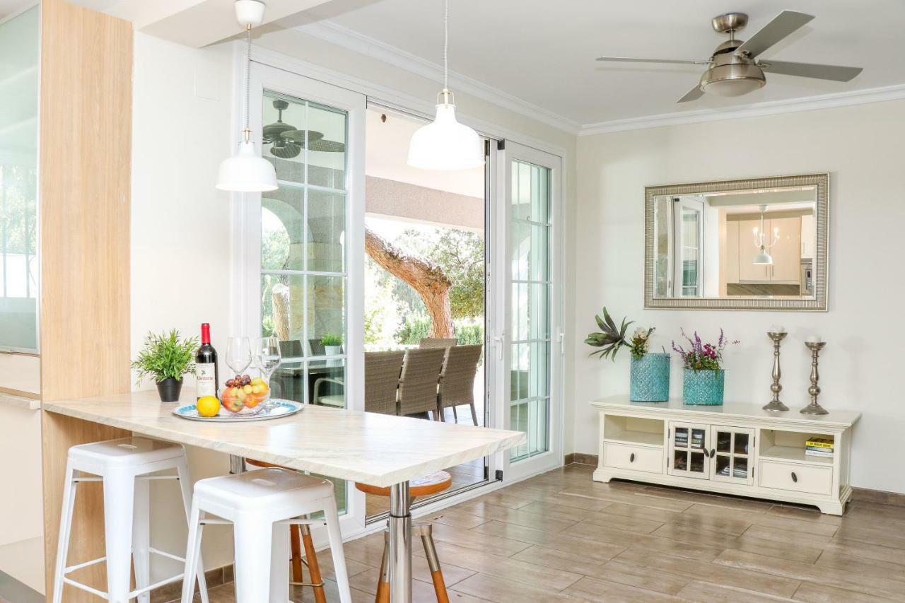 Villa Vita In Elviria マルベーリャ エクステリア 写真